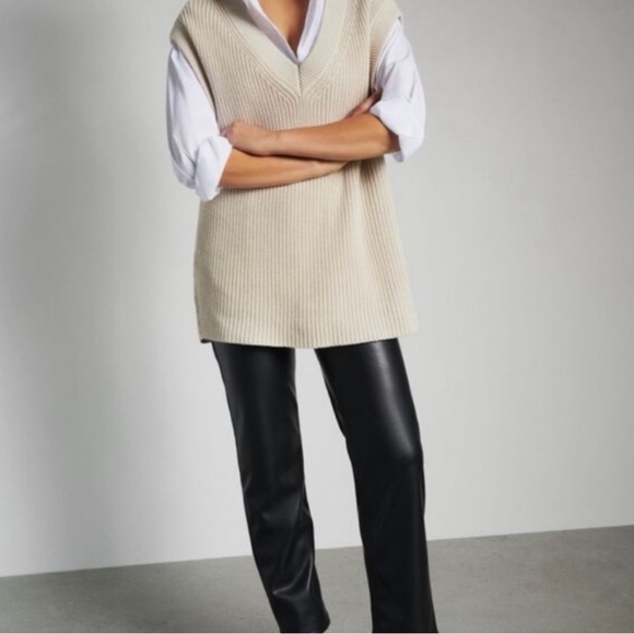 Dynamite Sweater Vest - Picture 1 of 4